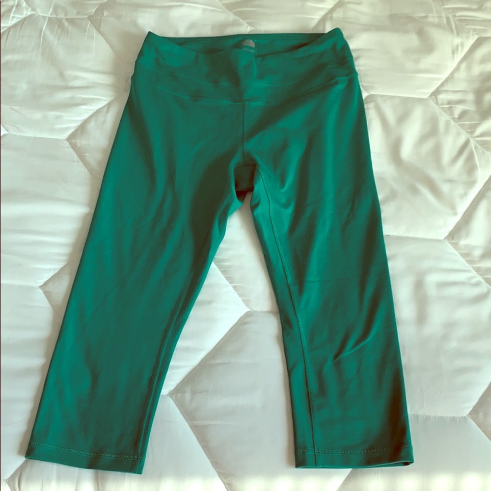 Workout stretch capris